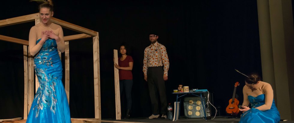 Der Skrupel und das Mehr 18 ©HelmutBär Der Skrupel und das Mehr 18 ©HelmutBär